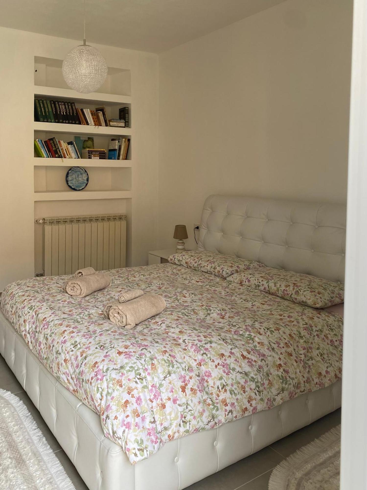 Luna Apartment Verbania Buitenkant foto